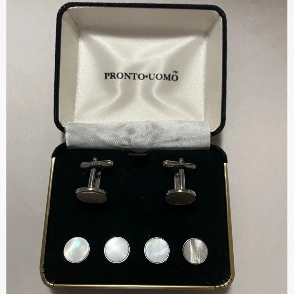 Pronto Uomo Silver and Pearl Cufflinks Set